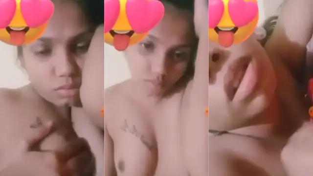 Sexy desi girlfriend ki topless video call mms