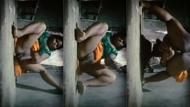 Dehati Bhabhi Aur Adivasi Ka Dildo Wala Sex