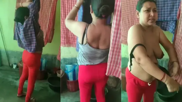 Your Desi bhabhi's hot topless show in private mms video